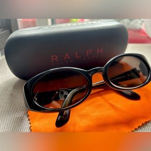 Ralph by Ralph Lauren. Vintage 2000s sunglasses